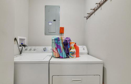 Pocono Pines Home with Private Hot Tub! - Foto 23