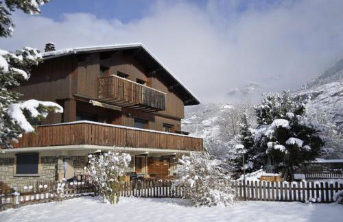 Chalet la Cachette Cyclists & Skiers - Foto 1