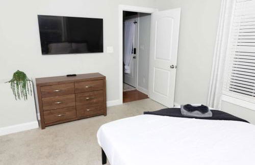 Fire Pit - 4 Min from UNC - 7 Min from Carrboro - Fast Wi-Fi - Foto 17