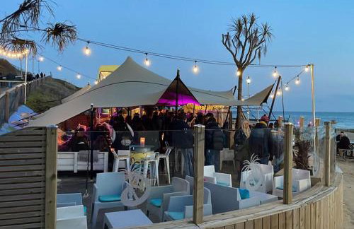 Beach Walk Southbourne SOBO Beach Sleeps 4 - Foto 40