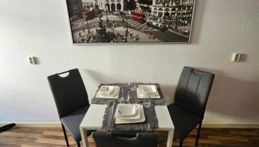 FERIENWOHNUNG 50m2 APARTMENT in ZITTAUER STADTZENTRUM INNENSTADT INNENRING TOP LAGE - WOHNEN AUF ZEIT IN ZITTAU - 1 RAUM WOHNUNG - Foto 4