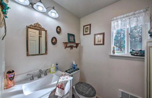 Pet-Friendly Libby Cottage with Mountain Views! - Photo 12