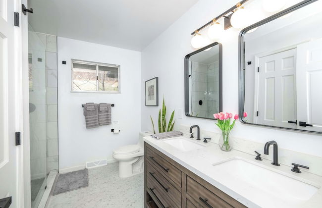 Top Notch City Escape w King Bed - Foto 31