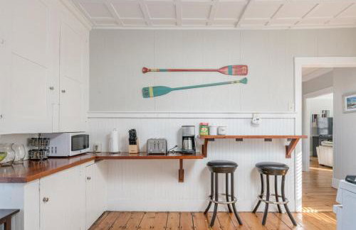 Arlies Digs One Block To Willard Beach - Foto 38