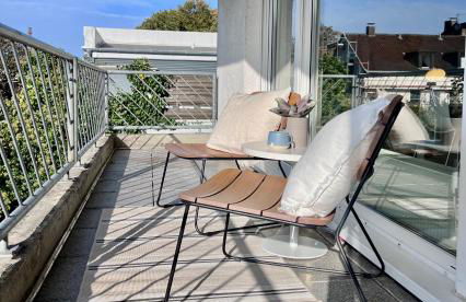 TIMELESS APARTMENT: FREE PARKING + BALCONY - Foto 16