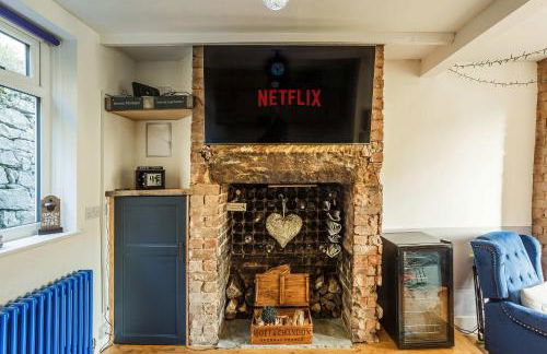 Cosy Matlock Cottage with Valley Views - Foto 12