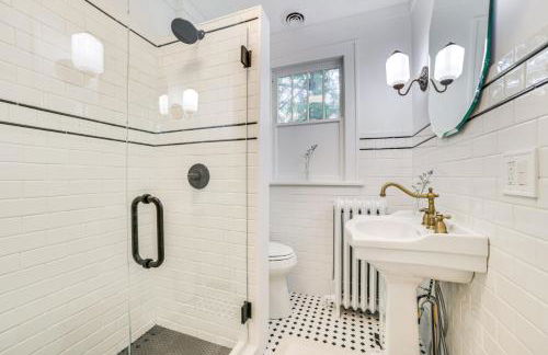 Walk to Dtwn Cozy Home with Fireplace in Charlevoix - Foto 14