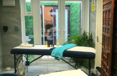 APARTMENT WITH PRIVATE HOT TUB, SAUNA, ICE BATH, GYM - Foto 8