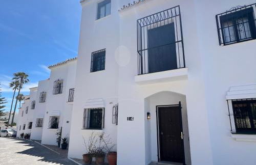 Casabel Beach Villa Playa Alicate Marbella - Photo 21