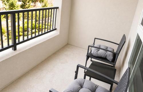 Bright & Cozy Getaway with Pool Free Parking 10 mins Disneyland - Foto 77