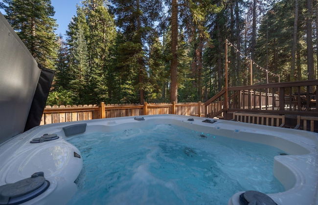 Cozy Pet Friendly Cabin in Lake Tahoe by Sierra Getaways - Foto 16