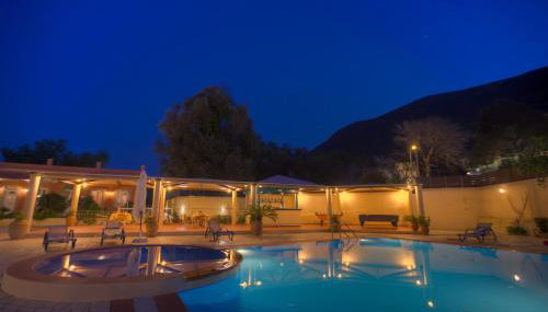 Santalas Villa - Foto 2