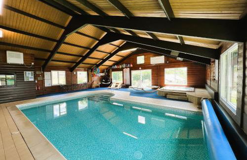 Malt-Barn Conversion, with access to Pool & Hot Tub-at Fox Valley Cottages - Foto 17