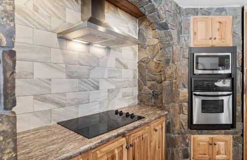 Secluded Stay in a Wonderful Creekside Getaway - Foto 31