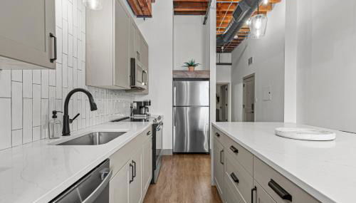 Brick & Bed Riverfront Lofts, G 208 - Photo 5