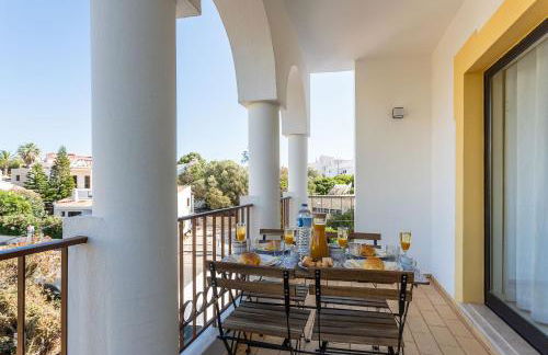 Host Wise - Lively Charming Apartment w Pool - Foto 23