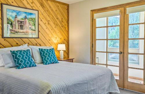 Roomy Angel Fire Home with Hot Tub, Sunroom and Views! - Foto 21