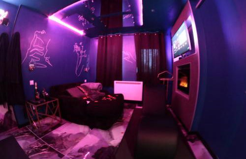 Le Confidentiel -Love Room, marbres, jeux, jacuzzi - Foto 6
