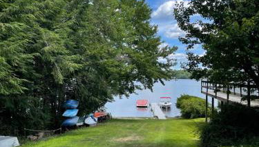 Cozy 2-bedroom Cottage with Access to Bantam Lake - Foto 4