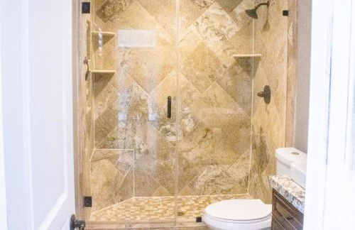 Lux Private Home - Pool, Billiards, 8 Smart TVs, Board Games, Cotton Bedding - The Stone Sanctuary at McCullough Hills Trailhead - Foto 52