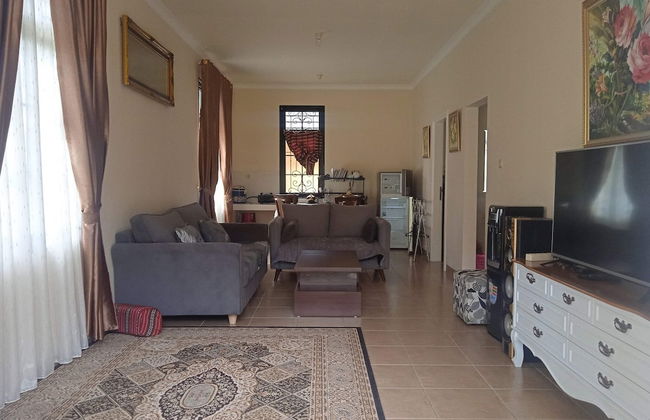 Villa Kota Bunga Widuri - Photo 8