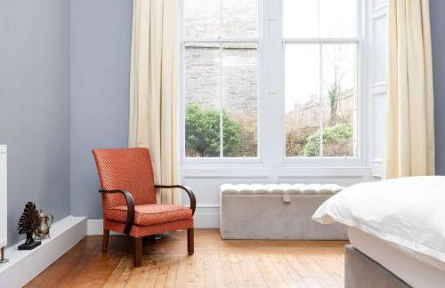 JOIVY Spacious 2-Bedroom Ground Floor Flat - Foto 40