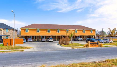 Hummingbird Haven 3 with Patio - Photo 2