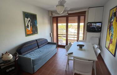 Ampio appartamento in centro con vista - terrazze, parcheggio gratuito e Wi-Fi - Foto 11