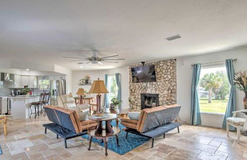 Remodeled Retreat on Homosassa River Canal! - Foto 3