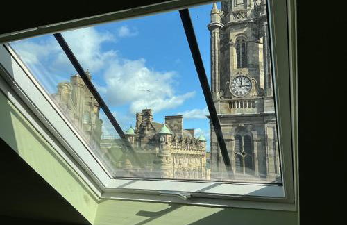 Historic Apartment near the Castle, 5 min from train station - Foto 8