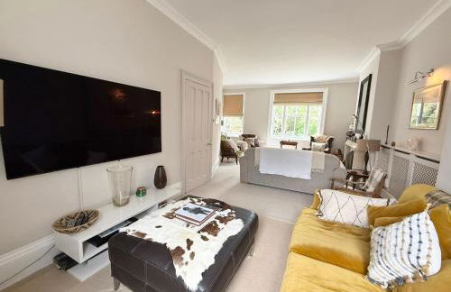 Tranquil Seaside Cottage by NewFo - Photo 39