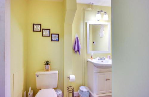 Riverfront Apt with Fire Pit and Yard in Millers Falls - Foto 17