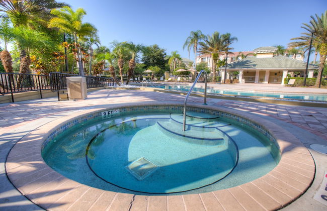 Spacious Vista Cay Condo, Close to Conv. Center - Photo 27