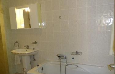 Zana Apartments - Photo 4