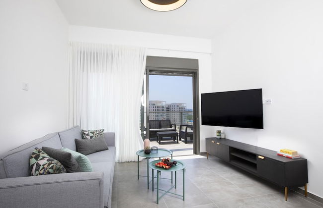 Chic Sea View Balcony Escape by Sea N' Rent - Foto 11