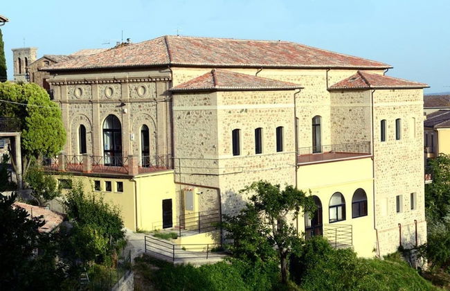 Casale Montemoro With Pool - Photo 31