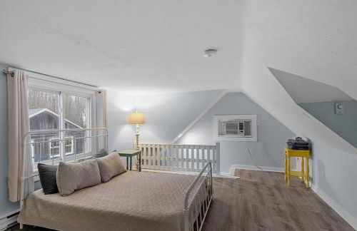 Kennebunk/Kennebunkport Beach House w/Pool! - Photo 46
