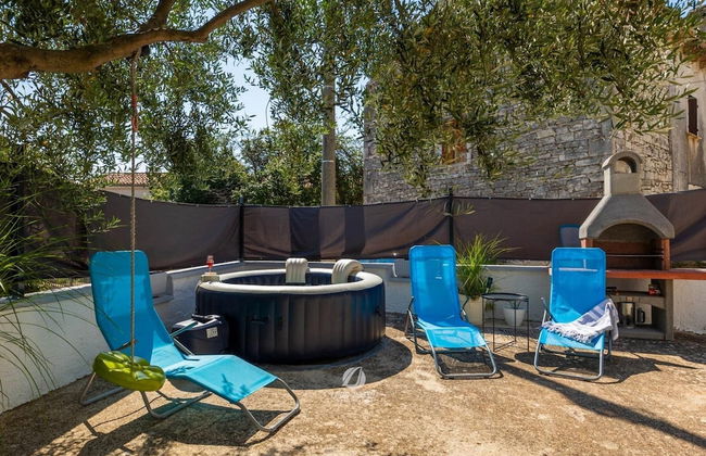 Adorable Home With Private Garden and Bubble Bath - Foto 23