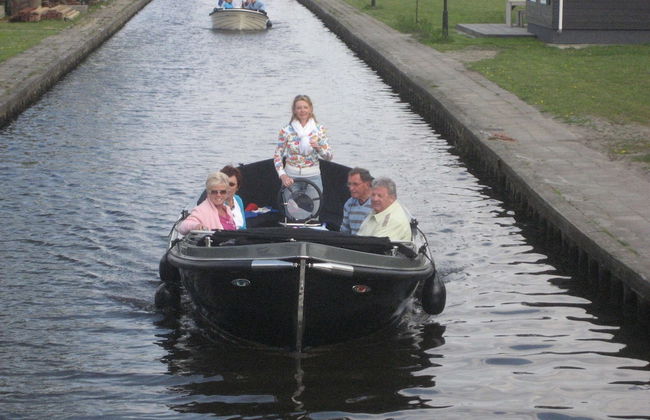 Holiday Home With Terrace in Giethoorn - Photo 20
