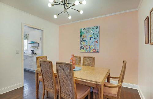 Steps to Beach & Downtown! Spacious Beach Bungalow #2 - Foto 12