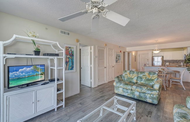 Pelican Beach 0413 2 Bedroom Condo by Pelican Beach Management - Photo 8