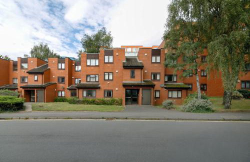 Stylish 1BD Canal-Side Flat with Private Garden - Foto 9