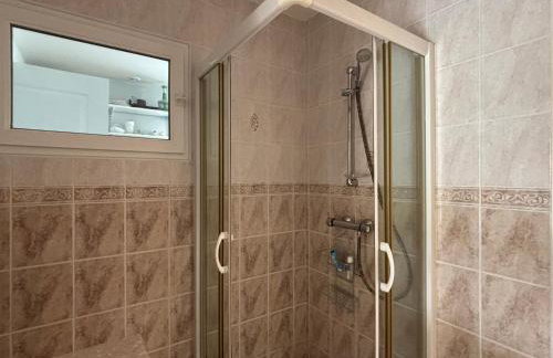 Villa des pontons Maison 5 chambres avec grand jardin clos et belle terrasse séjour spacieux lumineux à 2 kms de la plage d'Arromanches près de Bayeux, Omaha beach - table de ping pong - garage - Foto 20