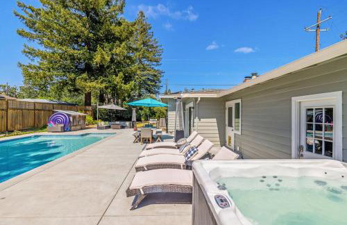 Happy House Getaway - Pool, Hot Tub & Wine Country - Foto 1