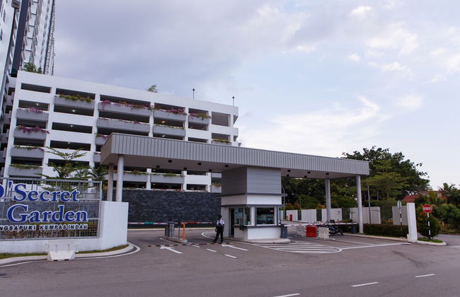 Mdm Woon's at D'Secret Garden - Photo 35