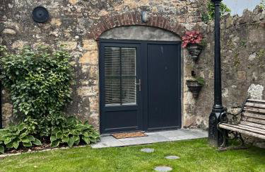 Converted Victorian Coach House with Hot Tub - Foto 3