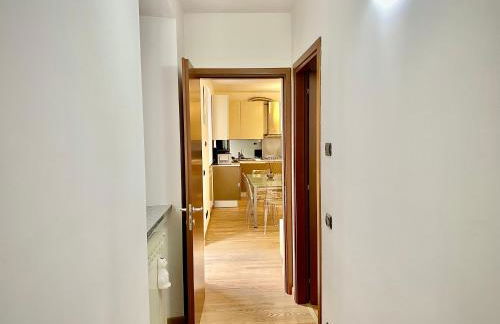 Corte Macchi Milano Malpensa Express self-check-in - Foto 12