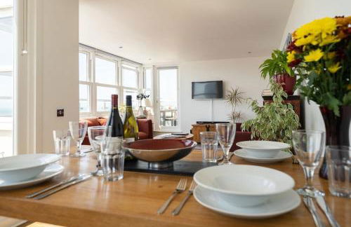 SeaBrighton Penthouse with private sea view roof terraces - Foto 28