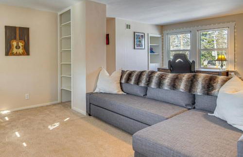 Walk to Fox River Grove Train Station and Hot Tub! - Foto 5