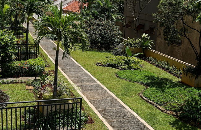 Homey and Cozy Living Studio at Margonda Residence 2 Apartment - Foto 19